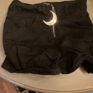 Hot Topic size 3 shorts with crescent moon zipper